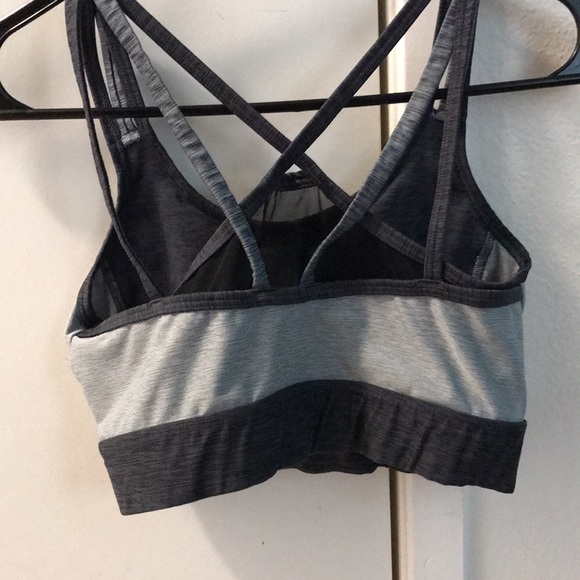 PINK cross back gray sports bra - Picture 3 of 5